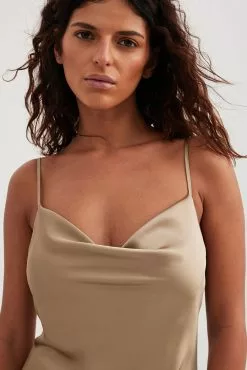 NA-KD Satin Midi Dress 31 NA-KD Satin Midi Dress -Party Dresses Sales nakd satin midi dress 1100 006812 0668 20251 2