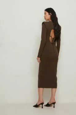 NA-KD Trend Sharp Shoulder Open Back Knitted Dress -Party Dresses Sales nakd sharp shoulder open back knitted dress 1018 007834 1334 01d