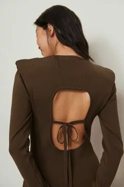 NA-KD Trend Sharp Shoulder Open Back Knitted Dress -Party Dresses Sales nakd sharp shoulder open back knitted dress 1018 007834 1334 03b