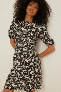 NA-KD Short Sleeve Open Back Mini Dress 25 NA-KD Short Sleeve Open Back Mini Dress -Party Dresses Sales nakd short sleeve open back mini dress 1100 003574 0689 36614 2