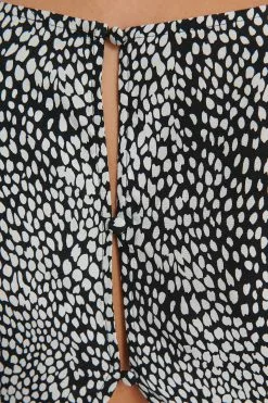 NA-KD Short Sleeve Open Back Mini Dress 21 NA-KD Short Sleeve Open Back Mini Dress -Party Dresses Sales nakd short sleeve open back mini dress 1100 003574 1511 05g 1 2