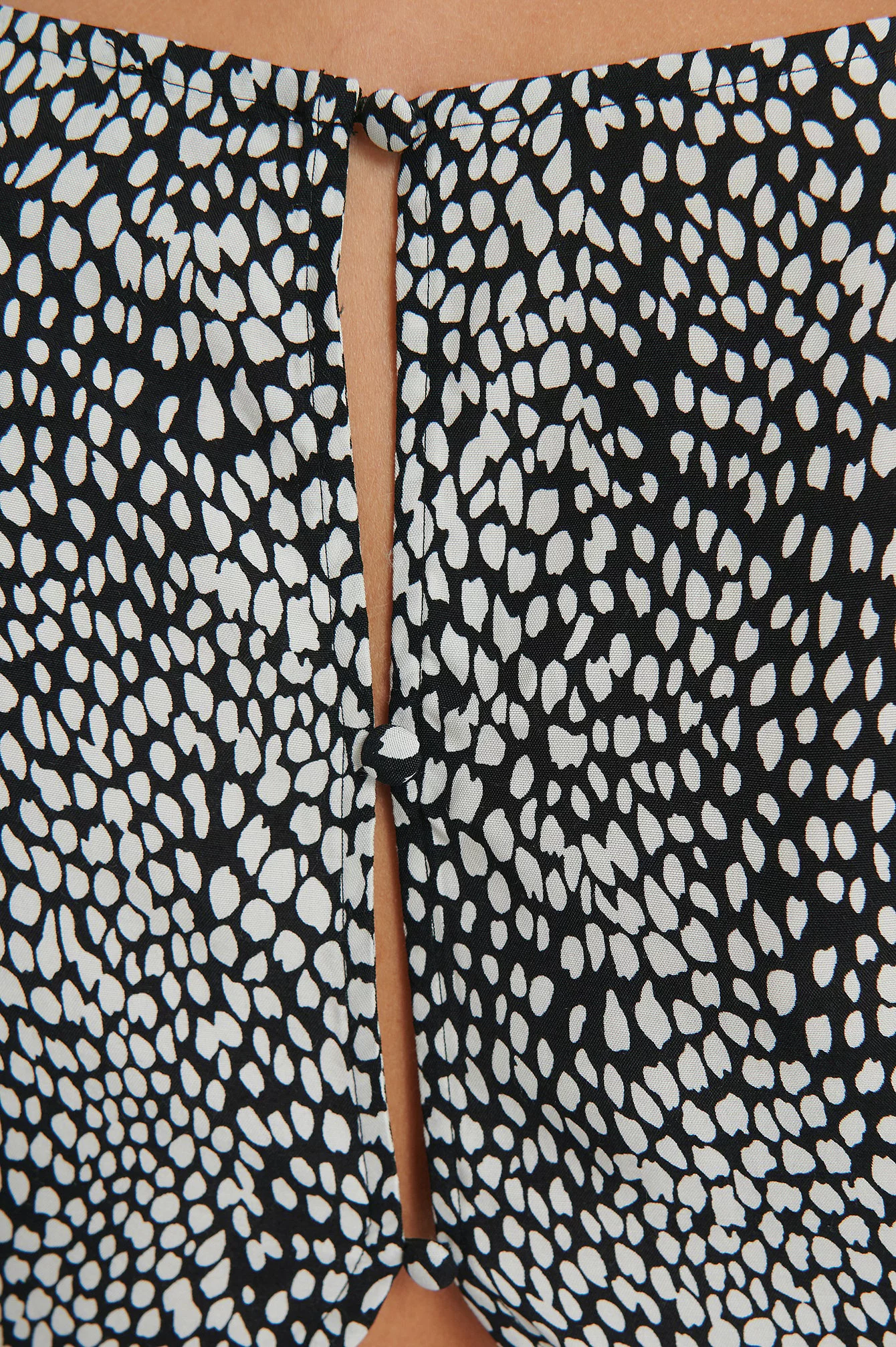 NA-KD Short Sleeve Open Back Mini Dress 5 NA-KD Short Sleeve Open Back Mini Dress - Image 5