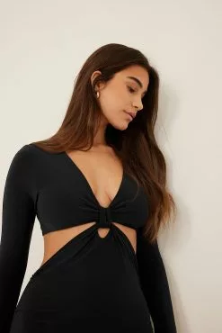 NA-KD Party Side Cut Out Mini Dress 7 NA-KD Party Side Cut Out Mini Dress -Party Dresses Sales nakd side cut out mini dress 1017 001538 0002 40525