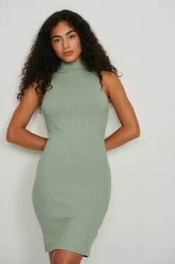 NA-KD Basic Sleeveless Turtleneck Dress -Party Dresses Sales nakd sleeve turtleneck dress 1044 000209 0052 04a