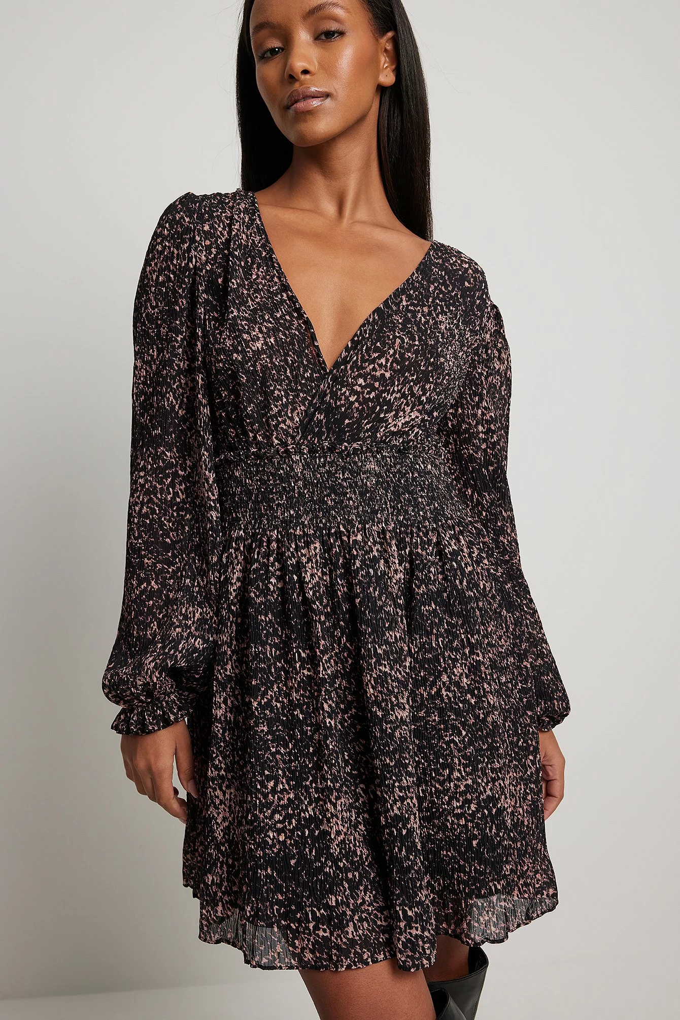 NA-KD Boho Structured Smock Waist Dress 5 NA-KD Boho Structured Smock Waist Dress - Image 5