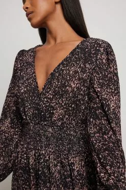 NA-KD Boho Structured Smock Waist Dress 23 NA-KD Boho Structured Smock Waist Dress -Party Dresses Sales nakd structured smock waist dress 1014 001443 1045 0390 1