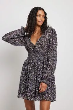 NA-KD Boho Structured Smock Waist Dress 30 NA-KD Boho Structured Smock Waist Dress -Party Dresses Sales nakd structured smock waist dress 1014 001443 8201 40979 1