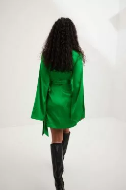 NA-KD Boho Tie Waist Flowy Mini Dress -Party Dresses Sales nakd tie waist flowy mini dress 1014 001492 0010 13792 1