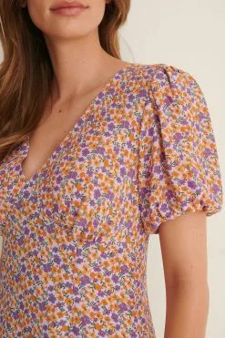 NA-KD Boho V-Neck Mini Dress 27 NA-KD Boho V-Neck Mini Dress -Party Dresses Sales nakd v neck mini dress 1100 004966 8201 05g