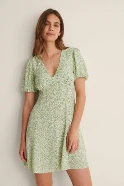 NA-KD Boho V-Neck Mini Dress 33 NA-KD Boho V-Neck Mini Dress -Party Dresses Sales nakd v neck mini dress 1100 004966 9534 01j