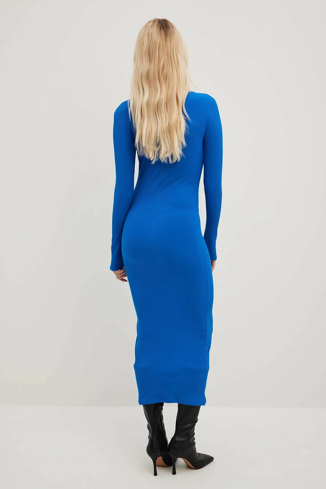 NA-KD Basic V-Neck Ribbed Midi Dress 27 NA-KD Basic V-Neck Ribbed Midi Dress - Image 27