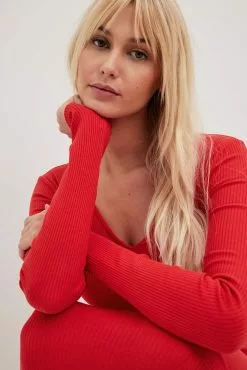 NA-KD Basic V-Neck Ribbed Midi Dress -Party Dresses Sales nakd v neck ribbed mididress 1044 000280 0004 14889 1 4