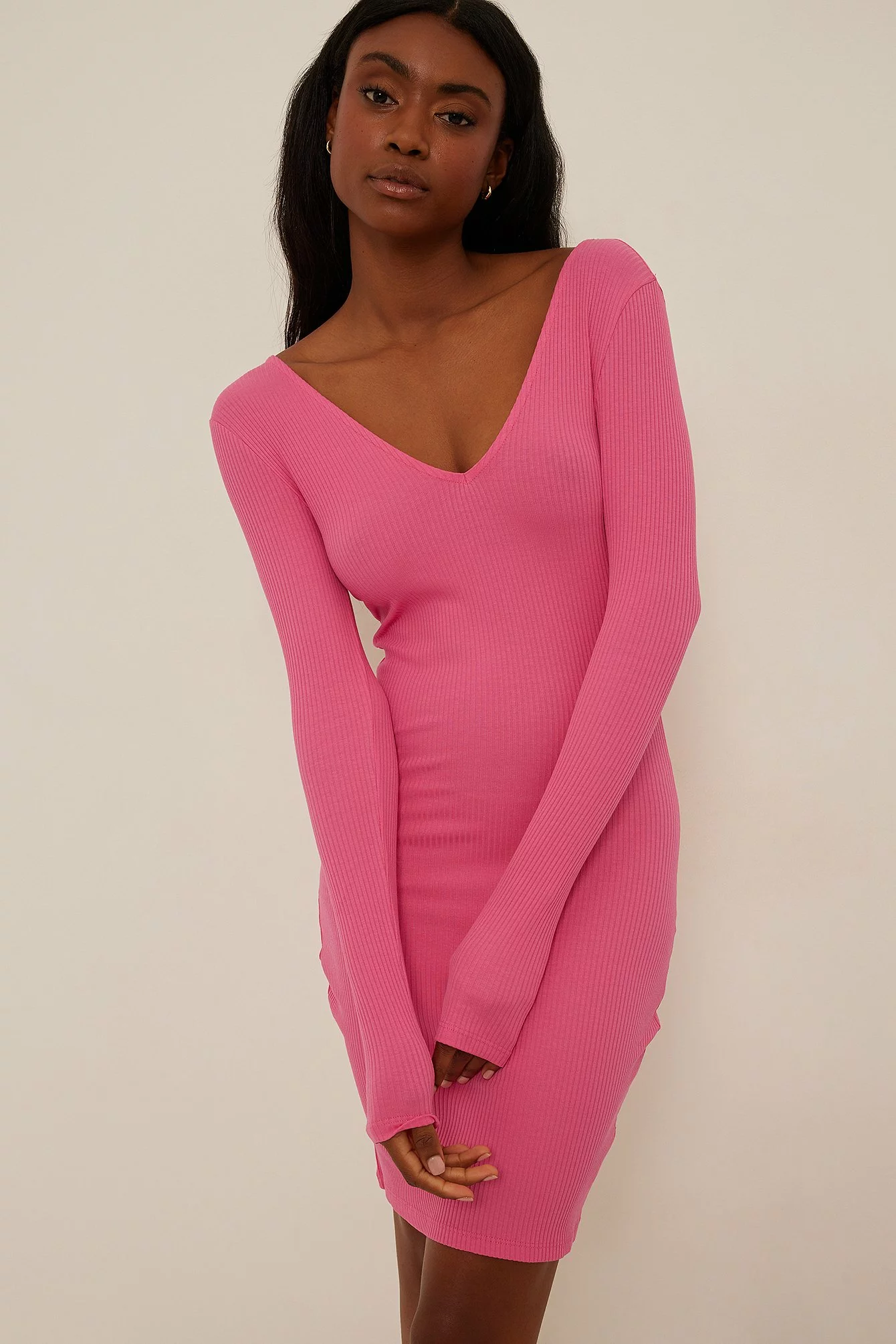 NA-KD Basic V-Neck Rib Long Sleeved Mini Dress 16 NA-KD Basic V-Neck Rib Long Sleeved Mini Dress - Image 16