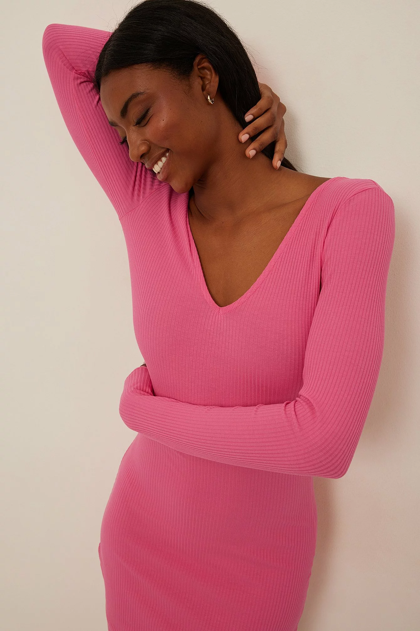 NA-KD Basic V-Neck Rib Long Sleeved Mini Dress 15 NA-KD Basic V-Neck Rib Long Sleeved Mini Dress - Image 15