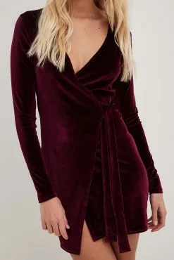 NA-KD Party Wrap Velvet Mini Dress -Party Dresses Sales nakd wrap velvet mini dress 1017 002186 0212 14848 1