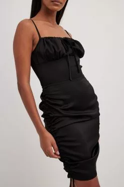 NA-KD Satin Drawstring Tie Chest Mini Dress -Party Dresses Sales satin drawstring tie chest mini dress 1100 006991 00029233 1