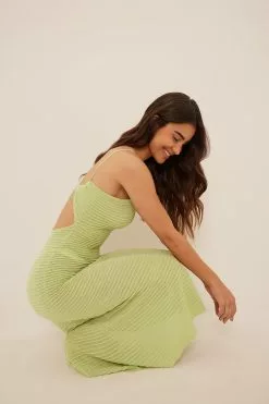 Dani Pavlica X NA-KD Tie Back Detail Ribbed Midi Dress 15 Dani Pavlica X NA-KD Tie Back Detail Ribbed Midi Dress -Party Dresses Sales tie back detail ribbed midi dress 1766 000010 03243589 1