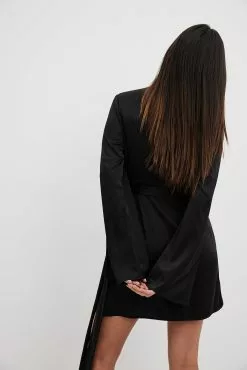 NA-KD Boho Tie Waist Flowy Mini Dress -Party Dresses Sales tie waist flowy mini dress 1014 001492 0002 3