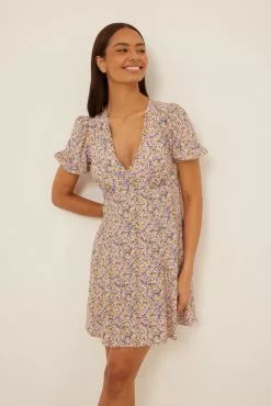 NA-KD Boho V-Neck Mini Dress 22 NA-KD Boho V-Neck Mini Dress -Party Dresses Sales v neck mini drees 1100 004966 24937926