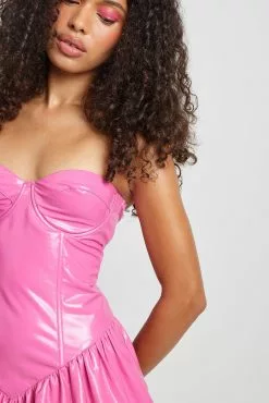 NA-KD Party Vinyl Dress 8 NA-KD Party Vinyl Dress -Party Dresses Sales vinyl dress 1017 001675 00155675